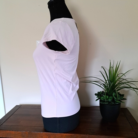 Garage Sleek Sweetheart Tee Size Large Light Pink Fitted Cropped T-shirt NWT - Picture 10 of 13